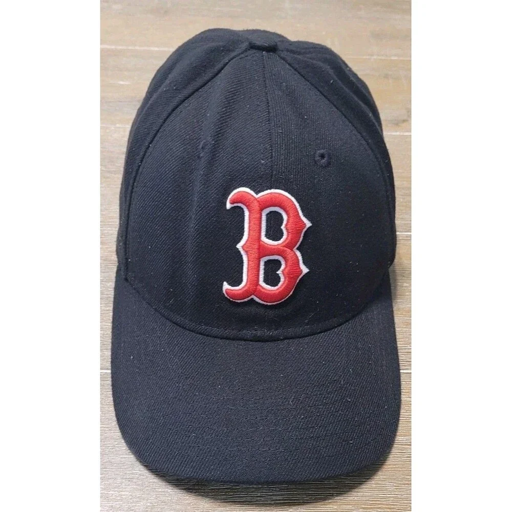 Boston Red Sox New Era 9Fifty Black Hat MLB Snapback Cap Red Logo